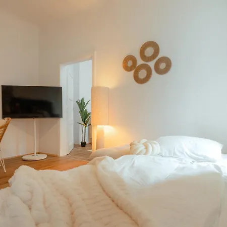 Noor - Boho Haven Designer Luxe - Apartment Graz