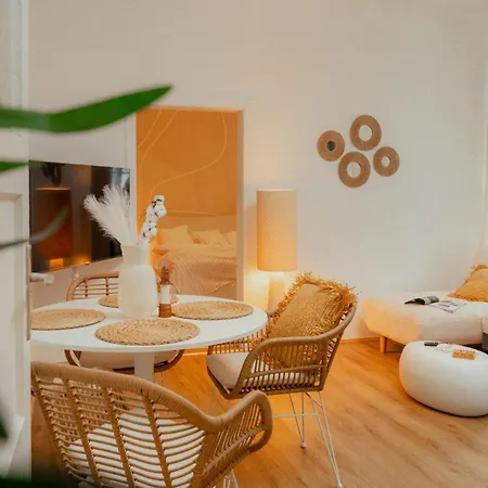 Noor - Boho Haven Designer Luxe - Apartment Graz
